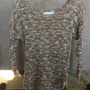Small brown and white fitted sweater